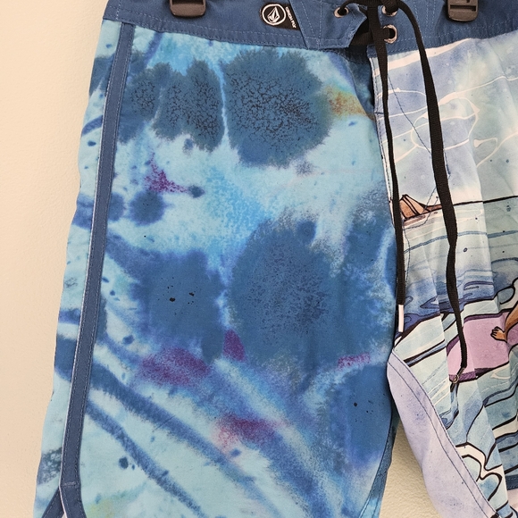 Mens 29 Volcom Board Shorts Swim Trunks Surfer Drawstring Back Pocket Stretch - Picture 3 of 16